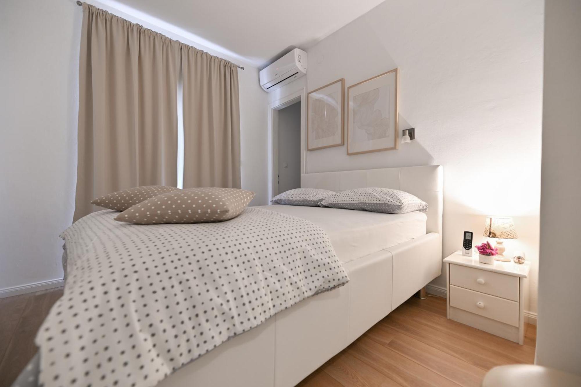 Near Zadar City Center Apartment With Free Parking And Air Condition In Each Room 外观 照片
