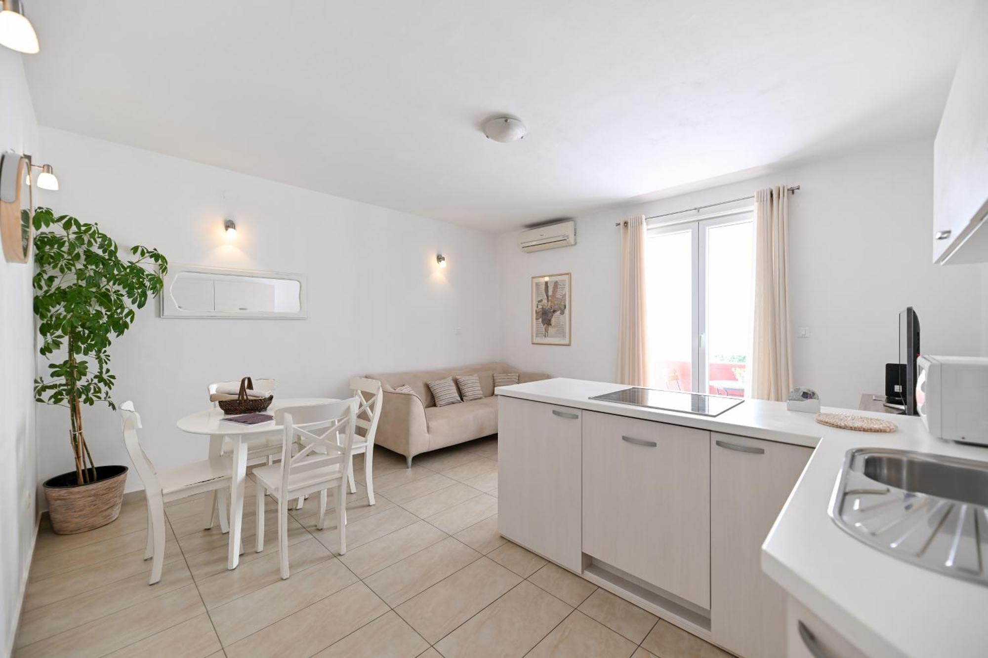 Near Zadar City Center Apartment With Free Parking And Air Condition In Each Room 外观 照片
